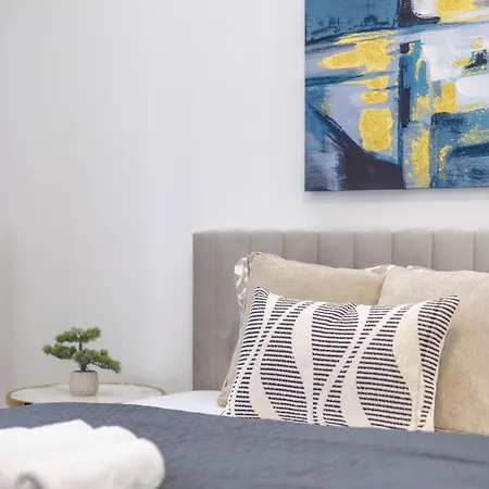 Deluxe & Charm Next The Andrassy Fashion St Apartment *